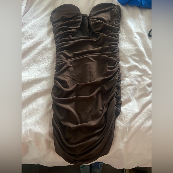 L’Eau deep cutout dress - Picture 2 of 4